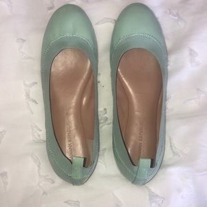 Ballet flats